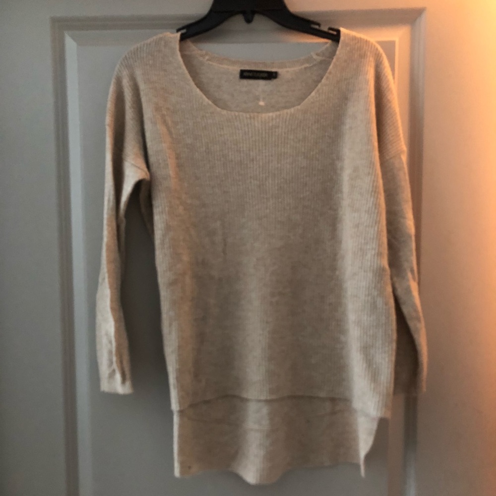 NWOT Kiwi Tucker high low sweater